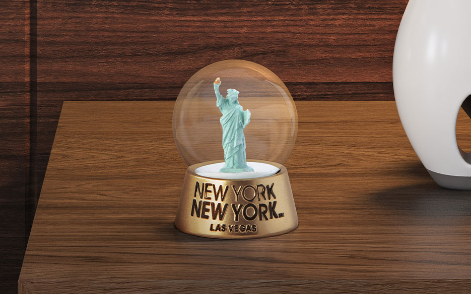 New York-New York Statue of Liberty Snow Globe