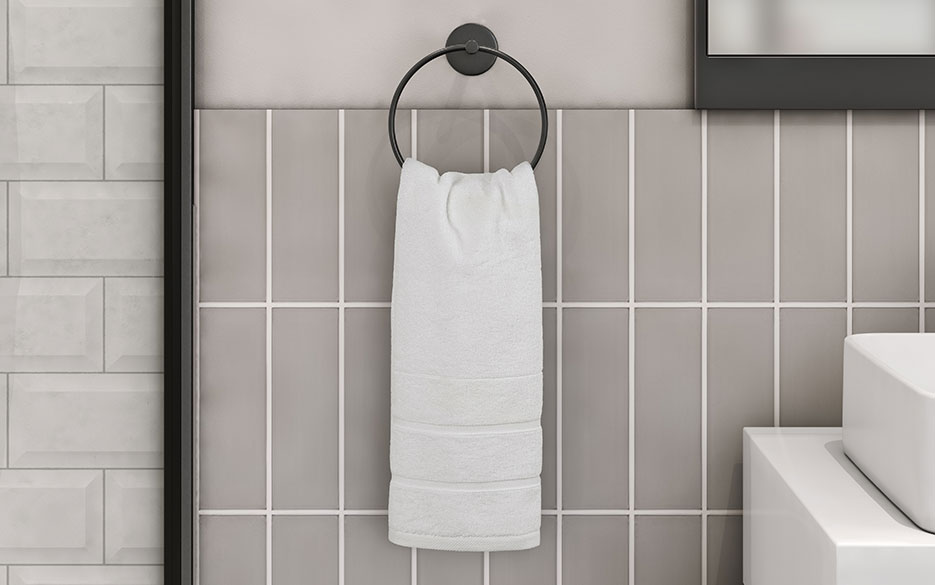 New York-New York Striped Trim Hand Towel