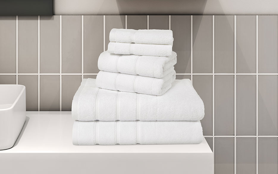 New York-New York Striped Trim Towels